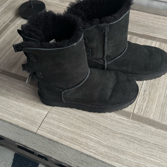 UGG Black Bailey Bow 2 Sheepskin-Lined Boots - Picture 3 of 14